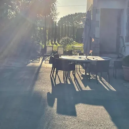 De 4 Avec Piscine Privee Jardin Amenage Et Wifi A Villa *
