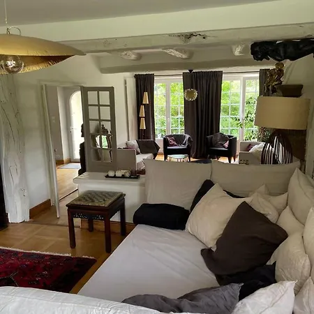 De 4 Avec Piscine Privee Jardin Amenage Et Wifi A Villa